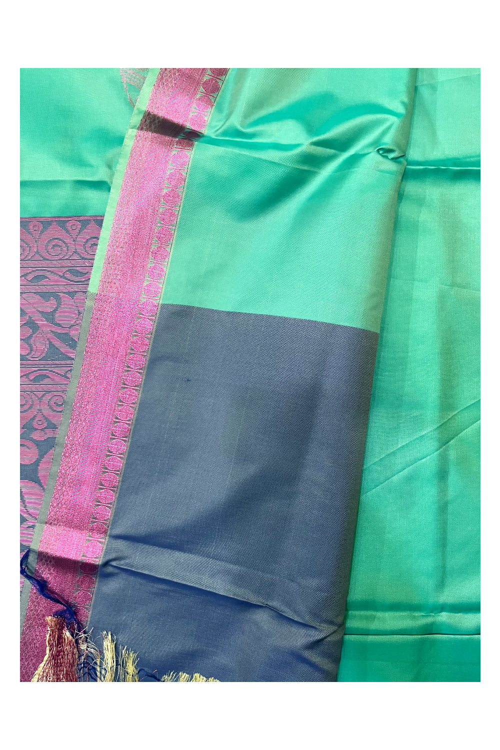 Southloom Soft Silk Light Green Designer Woven Saree with Heavy Work on Pallu