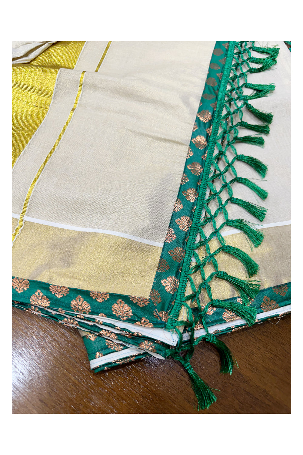 Southloom Semi Stitched Tissue Dhavani Set with Green Border and Blouse Piece