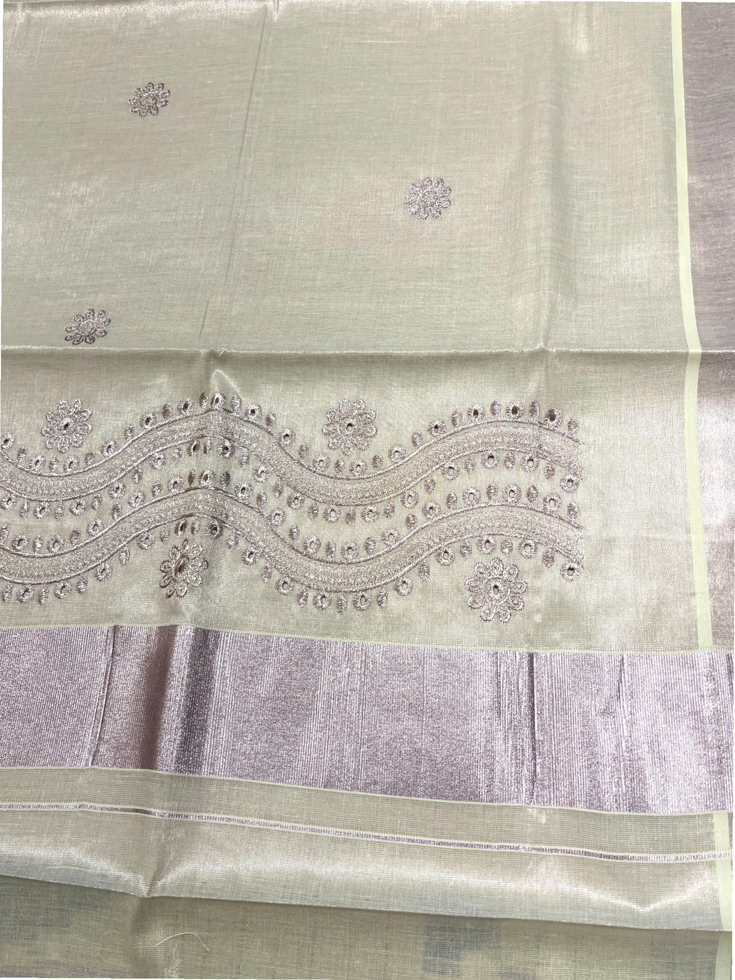 Southloom Cotton  Kerala Kasavu Saree with Embroidery Design