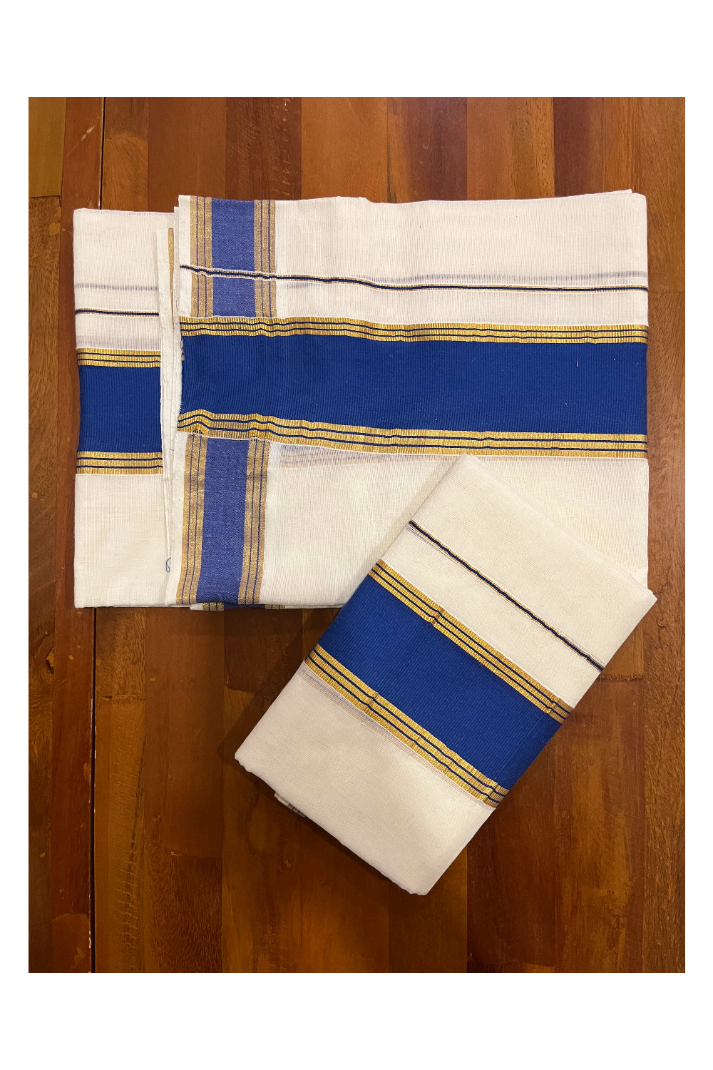 Kerala Cotton Mundum Neriyathum Single (Set Mundu) with Blue and Kasavu Border