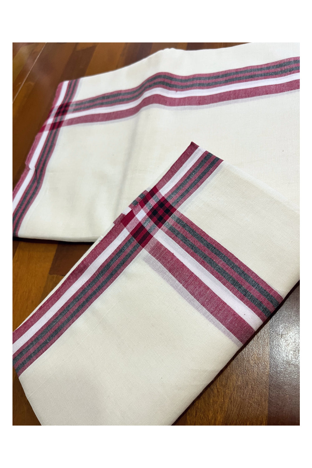 Kerala Cotton Mulloth Mundum Neriyathum Single (Set Mundu) with Maroon Black Border (Extra Soft Cotton) 2.80 Mtrs