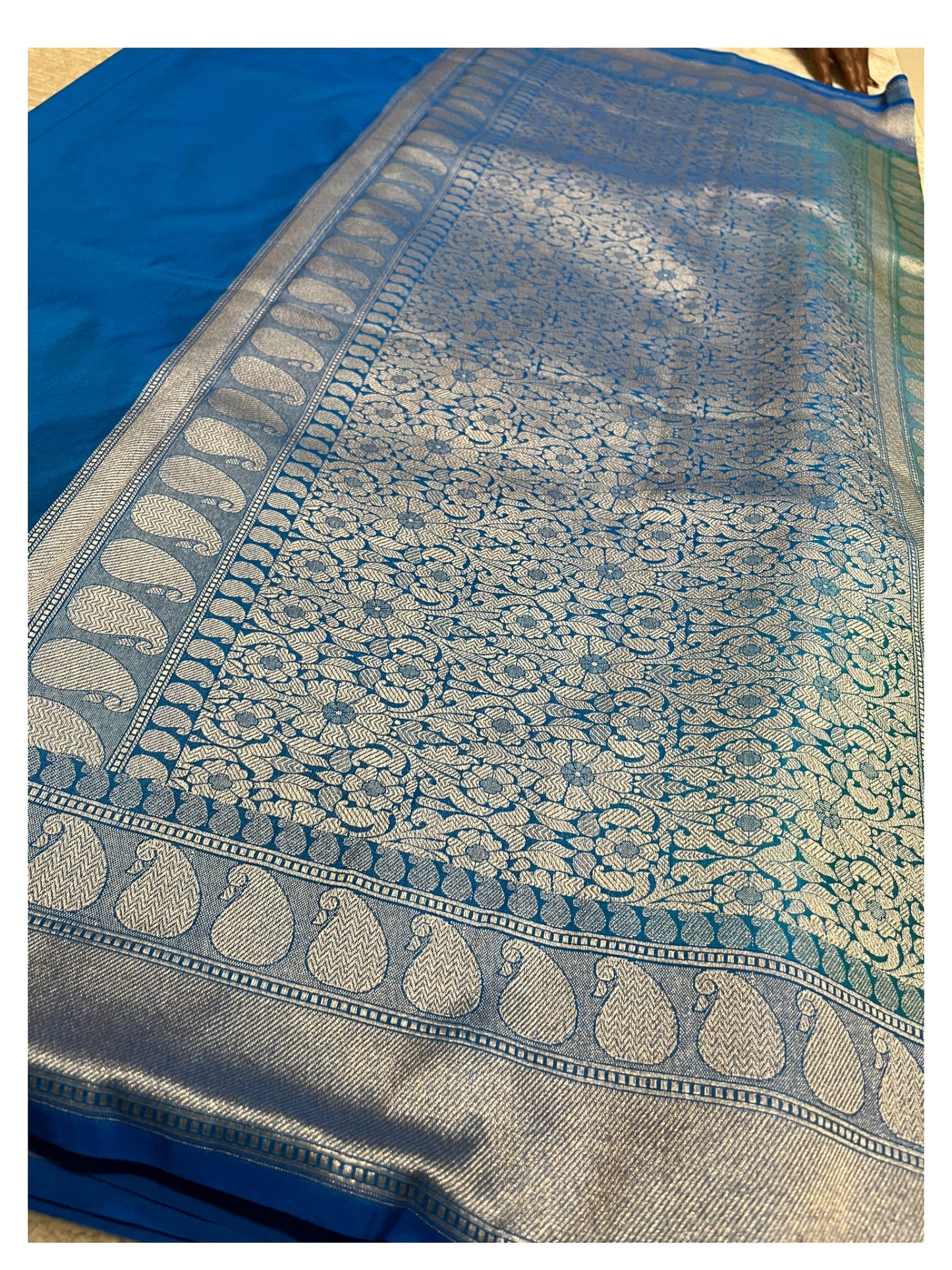 Southloom  Banarasi Silk Saree with Woven Work on Body and Borders