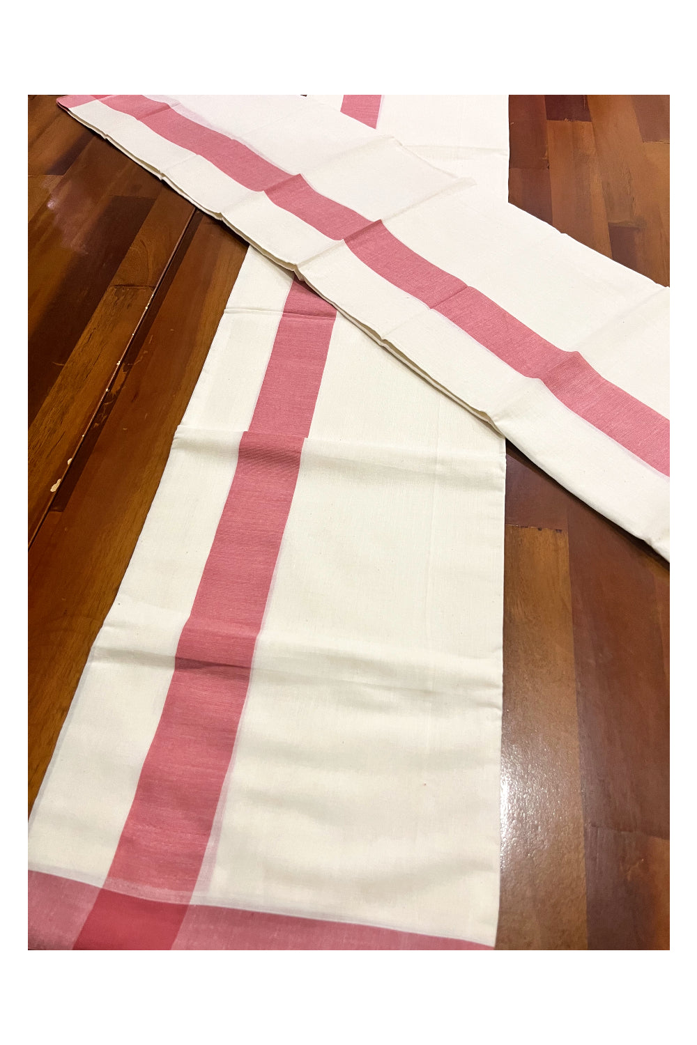 Kerala Mulloth Cotton Single Mundum Neriyathum with Onion Pink Border 2.80 Mtrs (Extra Soft Cotton)