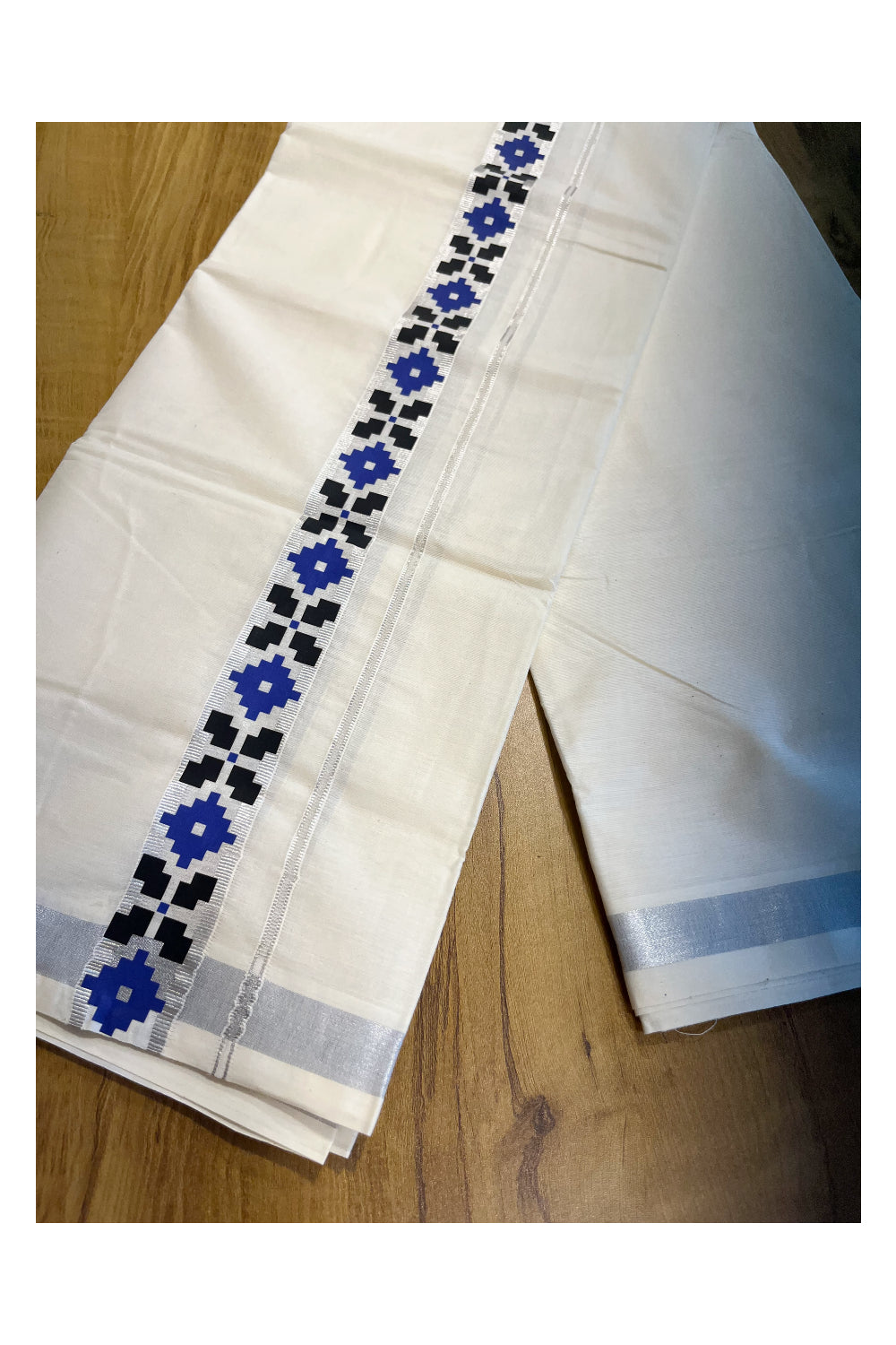 Southloom Pure Cotton Silver Kasavu Mundu with Trendy Print