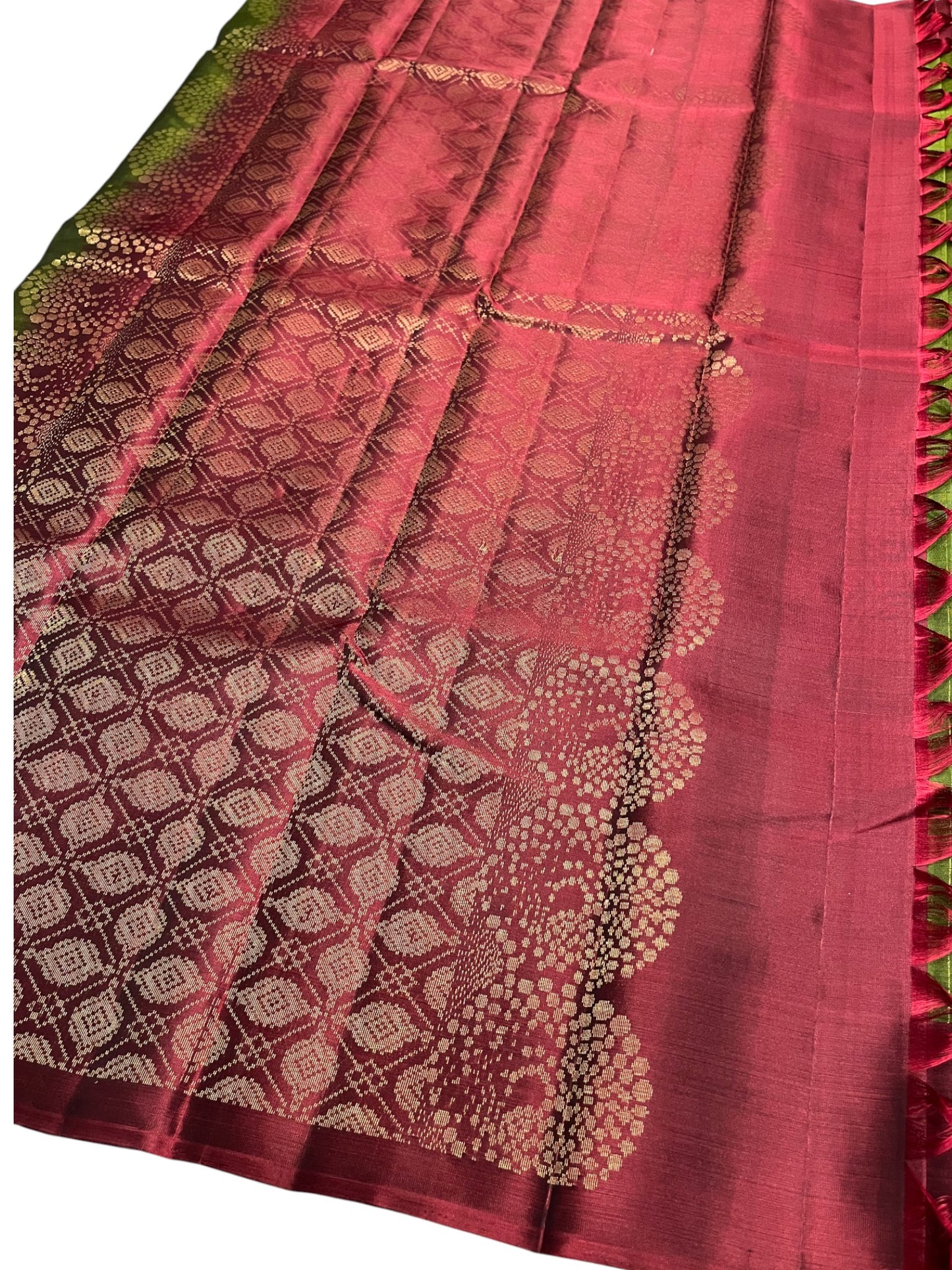 Southloom Pure Handloom Kanchipuram Silk Saree with Butta Work (Green & Maroon)