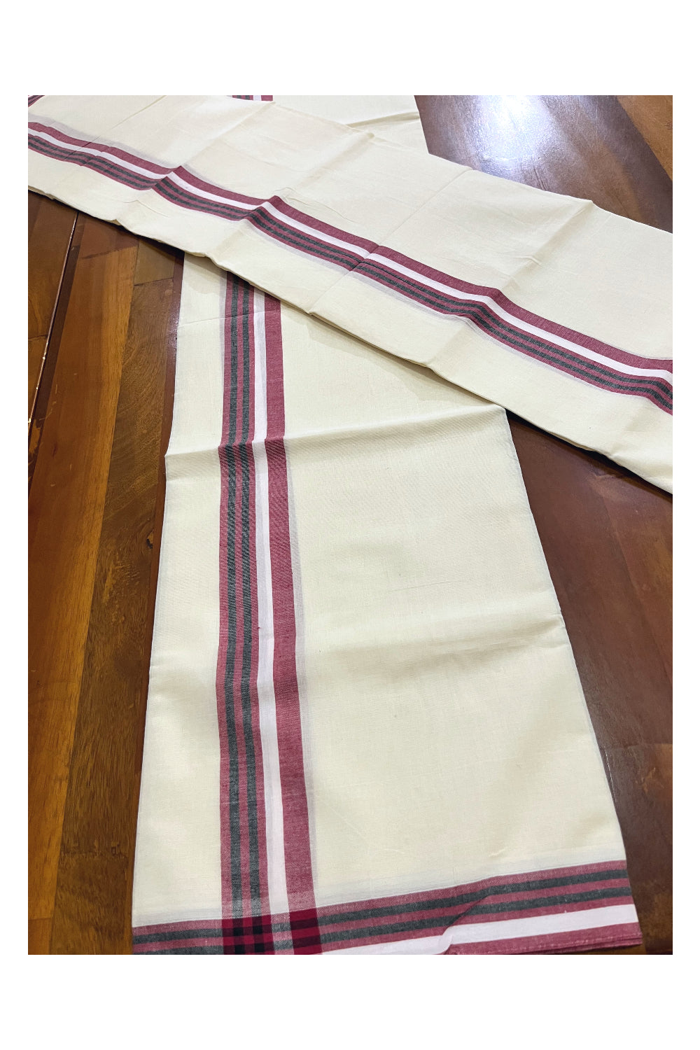 Kerala Cotton Mulloth Mundum Neriyathum Single (Set Mundu) with Maroon Black Border (Extra Soft Cotton) 2.80 Mtrs