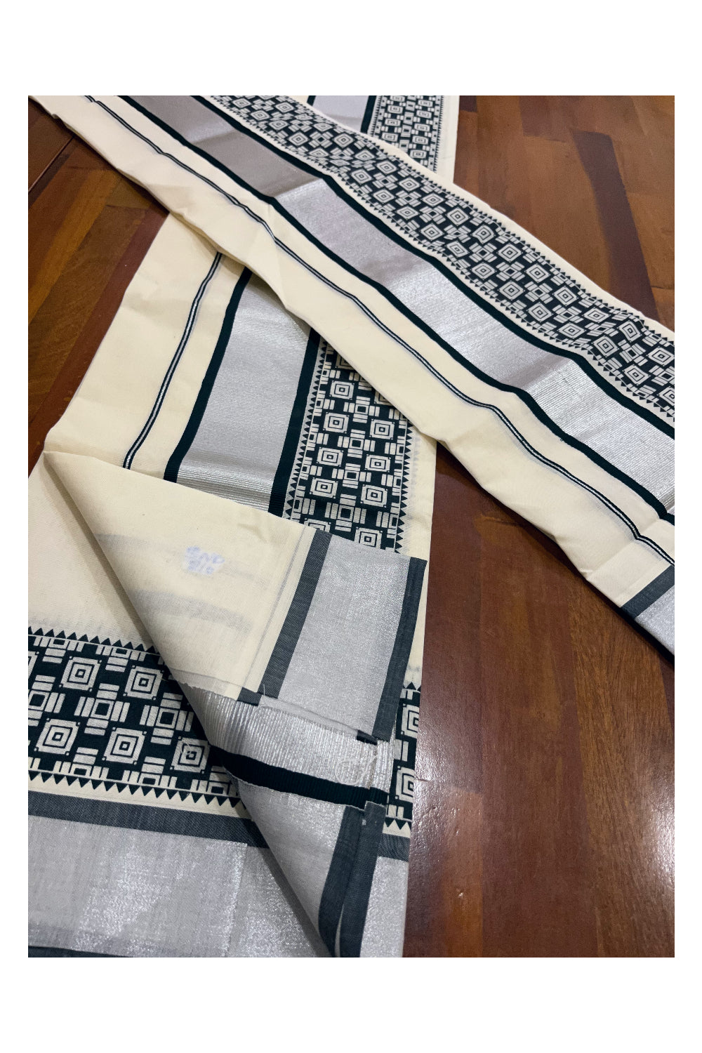 Pure Cotton Kerala Single Set Mundu (Mundum Neriyathum) with Dark Green Block Printed Silver Kasavu Border