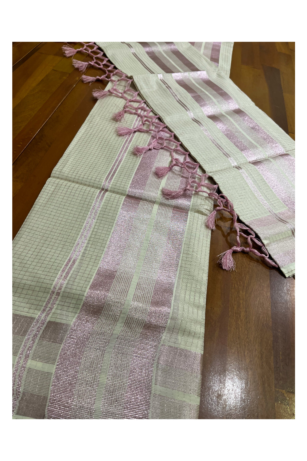 Kerala Cotton Set Mundu (Mundum Neriyathum) with Rose Copper Kasavu Checks Across Body With Tussels 2.80 Mtrs