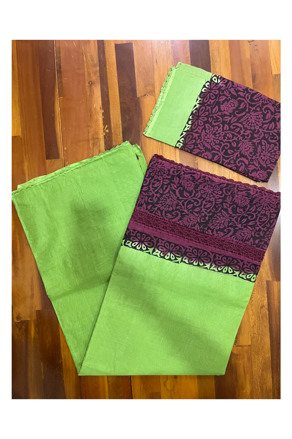 Southloom Pure Cotton Green Saree with Maroon Crochet Woven Designs