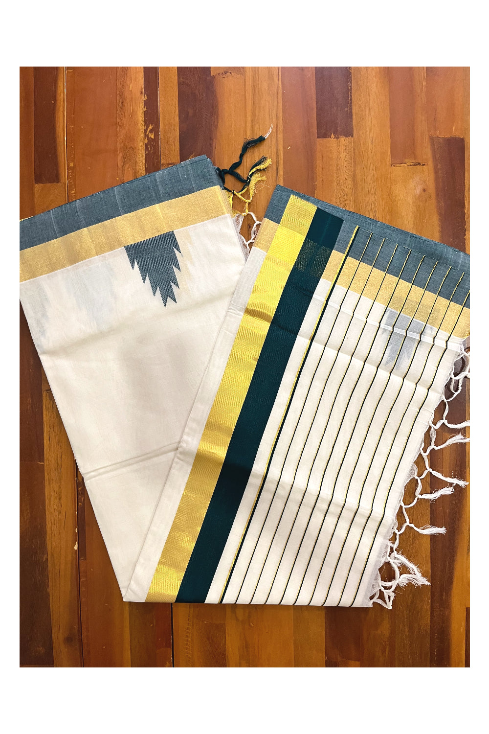 Southloom™ Premium Handloom Kerala Saree with Kasavu and Green Temple Border