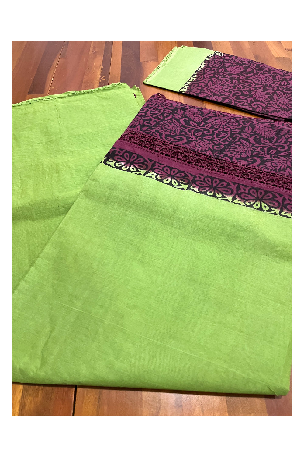 Southloom Pure Cotton Green Saree with Maroon Crochet Woven Designs