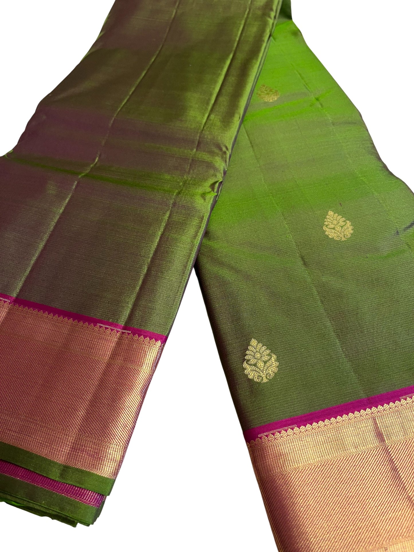 Southloom Pure Handloom Bridal Kanchipuram Silk Saree with Korvai Work (Green & Magenta)