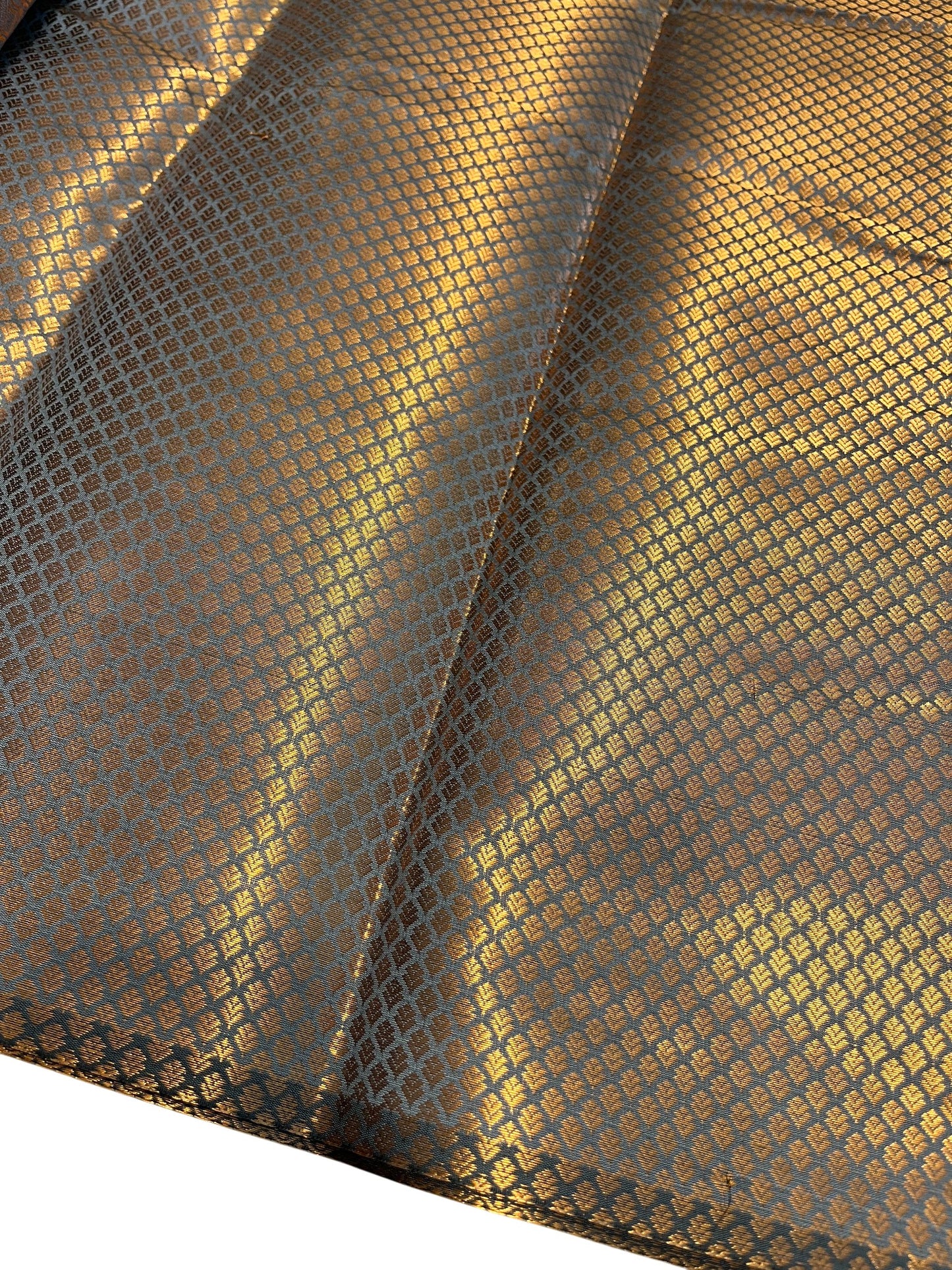 Southloom Brocade Silk Bridal Saree WIth Woven Borders And Blouse Piece