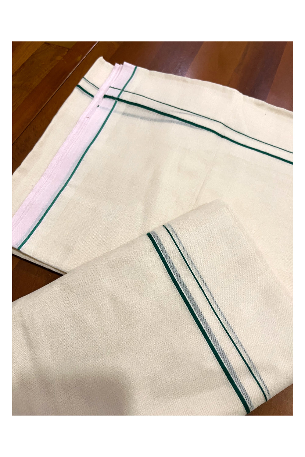 Kerala Cotton Mundum Neriyathum Single (Set Mundu) with Green Eerkkil Kara (Onam Set Mundu 2023)