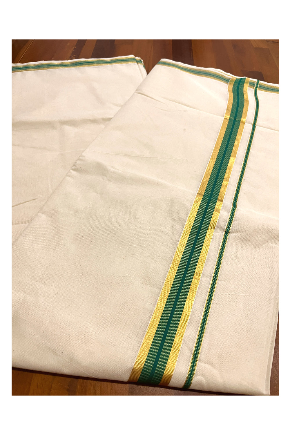 Kerala Pure Cotton Plain Saree with Kasavu and Green Border