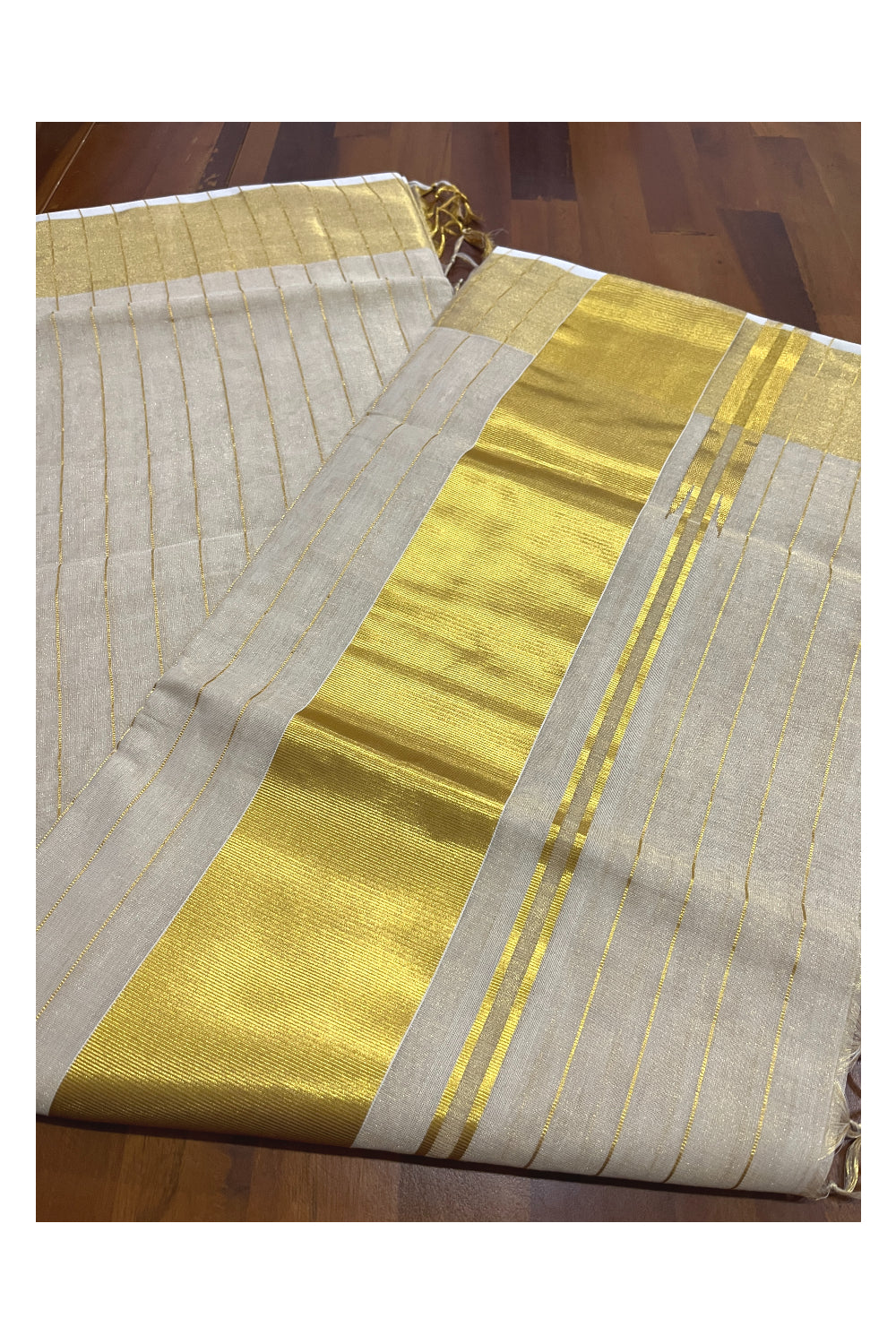 Southloom Handloom Premium Kerala Tissue Saree with Kasavu Lines Design Across Body