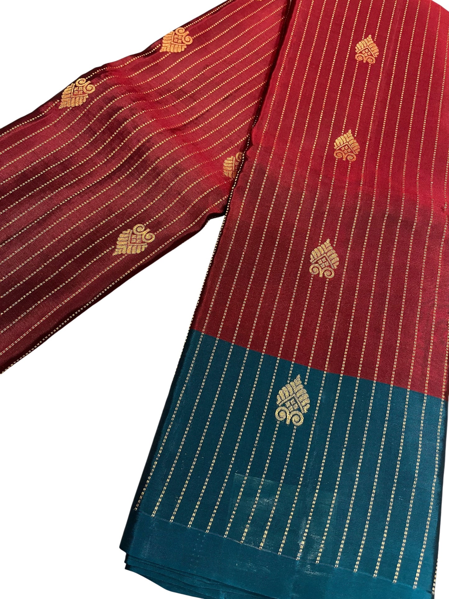 Southloom Pure Handloom Kanchipuram Silk Saree with Korvai Work (Green & Magenta)
