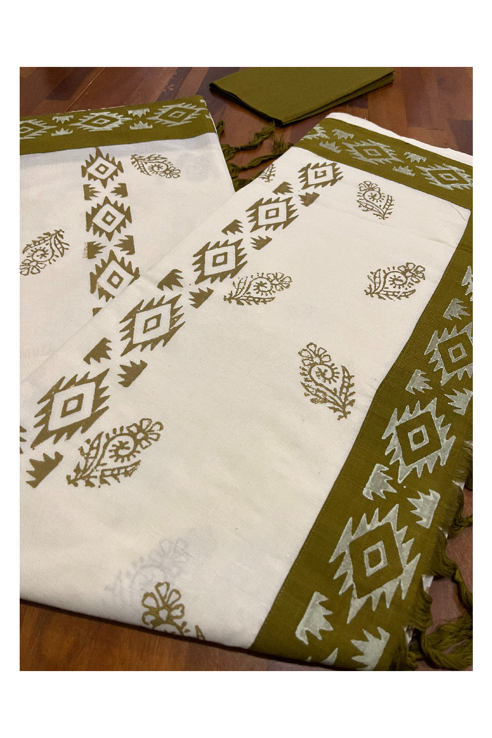 Pure Cotton Onam 2023 Kerala Saree with Hand Block Olive Green Batik Prints