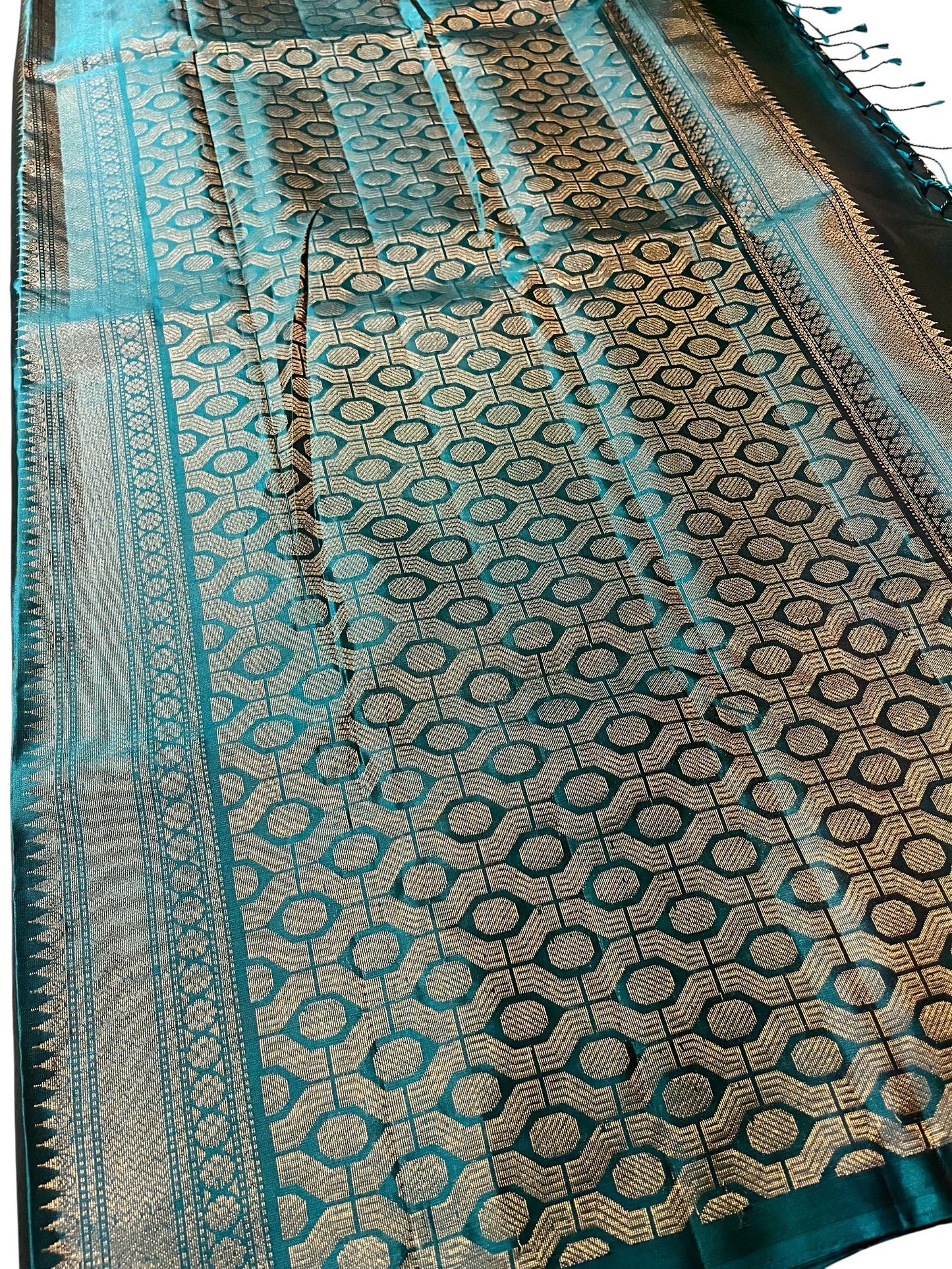 Southloom Pure Handloom Kanchipuram Silk Saree with Butta Work (Blue)