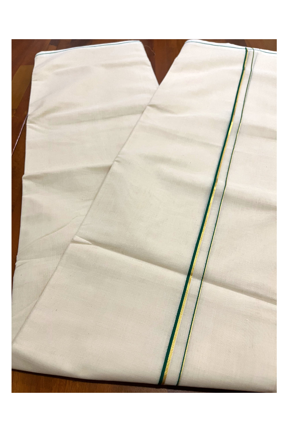 Southloom Premium Balaramapuram Unakkupaavu Handloom Kasavu Mundu with Green Thin Border (South Indian Kerala Dhoti)