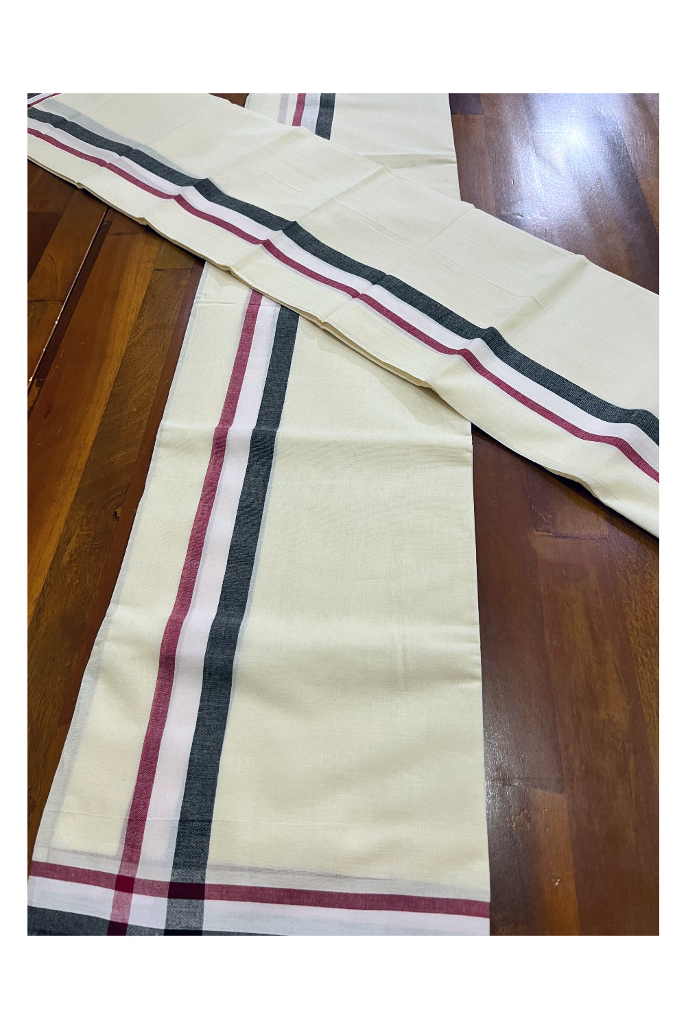 Kerala Cotton Mulloth Mundum Neriyathum Single (Set Mundu) with Maroon Black Border (Extra Soft Cotton) 2.80 Mtrs