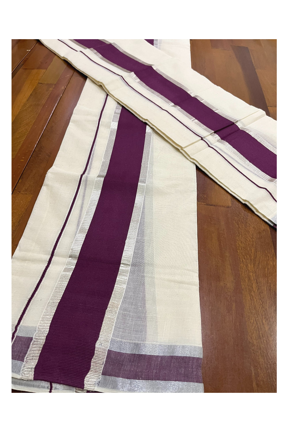 Kerala Cotton Mundum Neriyathum Single (Set Mundu) with Purple and Silver Kasavu Border 2.80 Mtrs   SLKK SL498