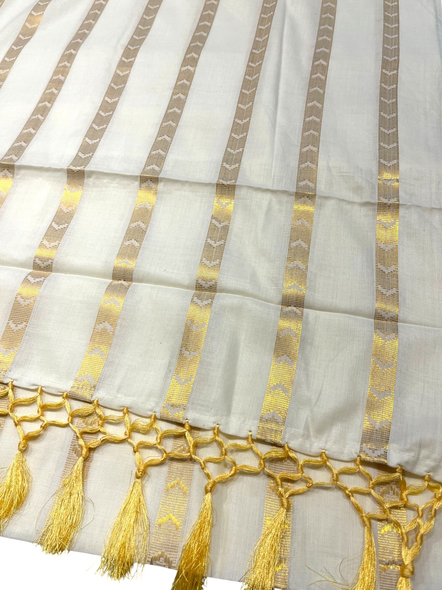 Southloom Kerala Cotton Kasavu Saree with Golden Stripes on Body