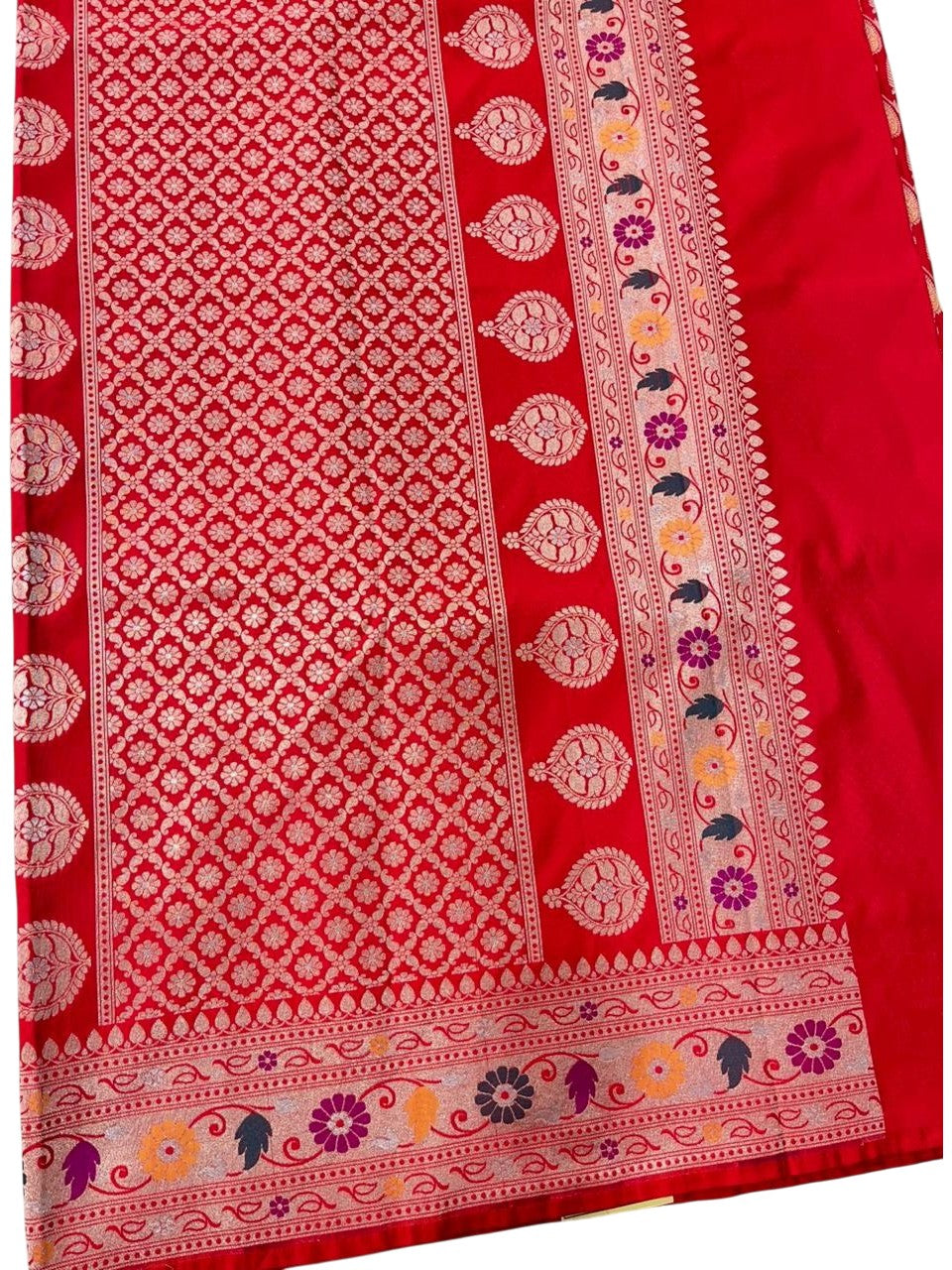 Southloom Pure Banarasi Silk Saree with Woven Work on Body and Borders (Red)