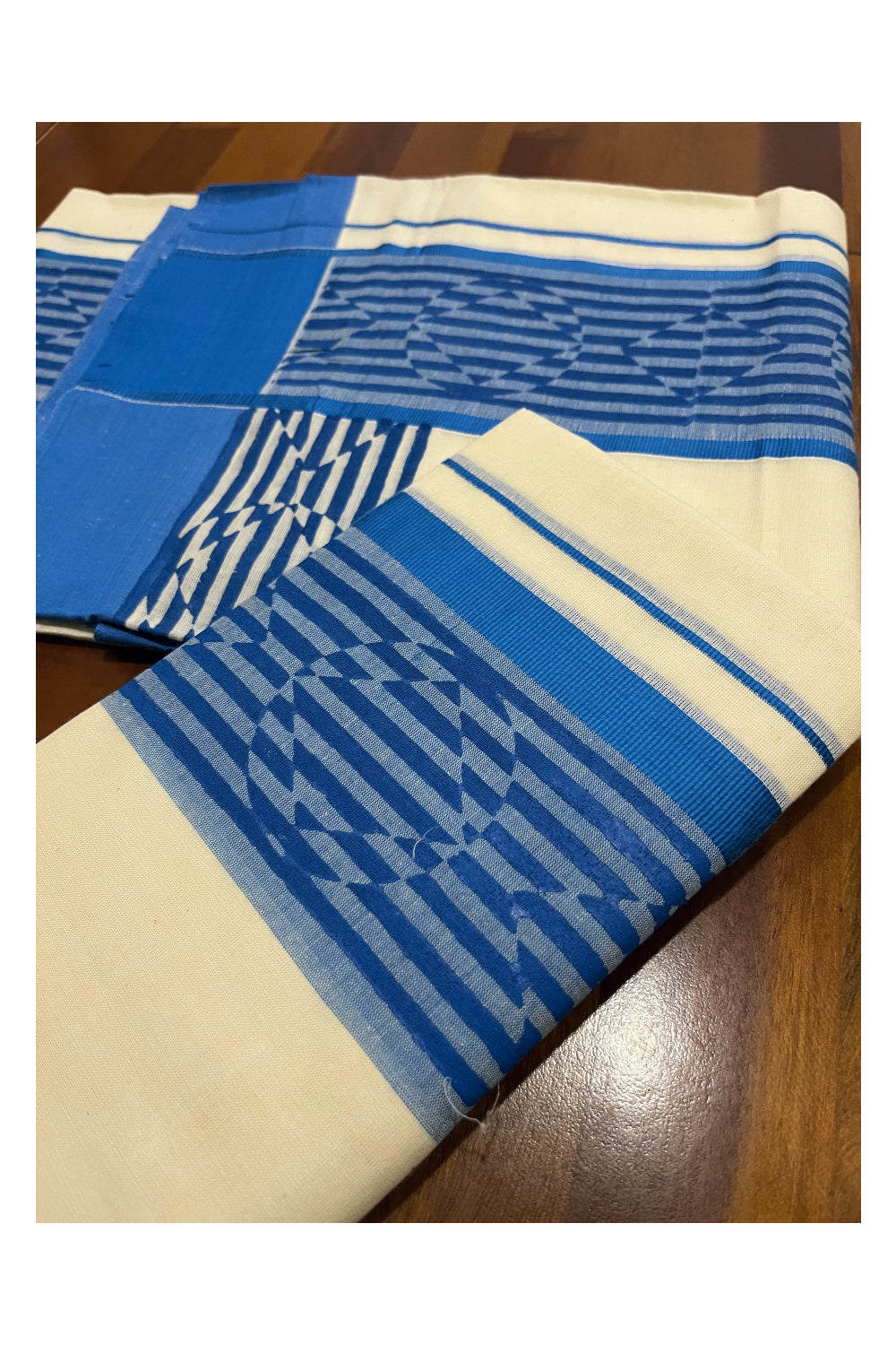 Pure Cotton Kerala Single Set Mundu (Mundum Neriyathum) with Blue Block Printed Border