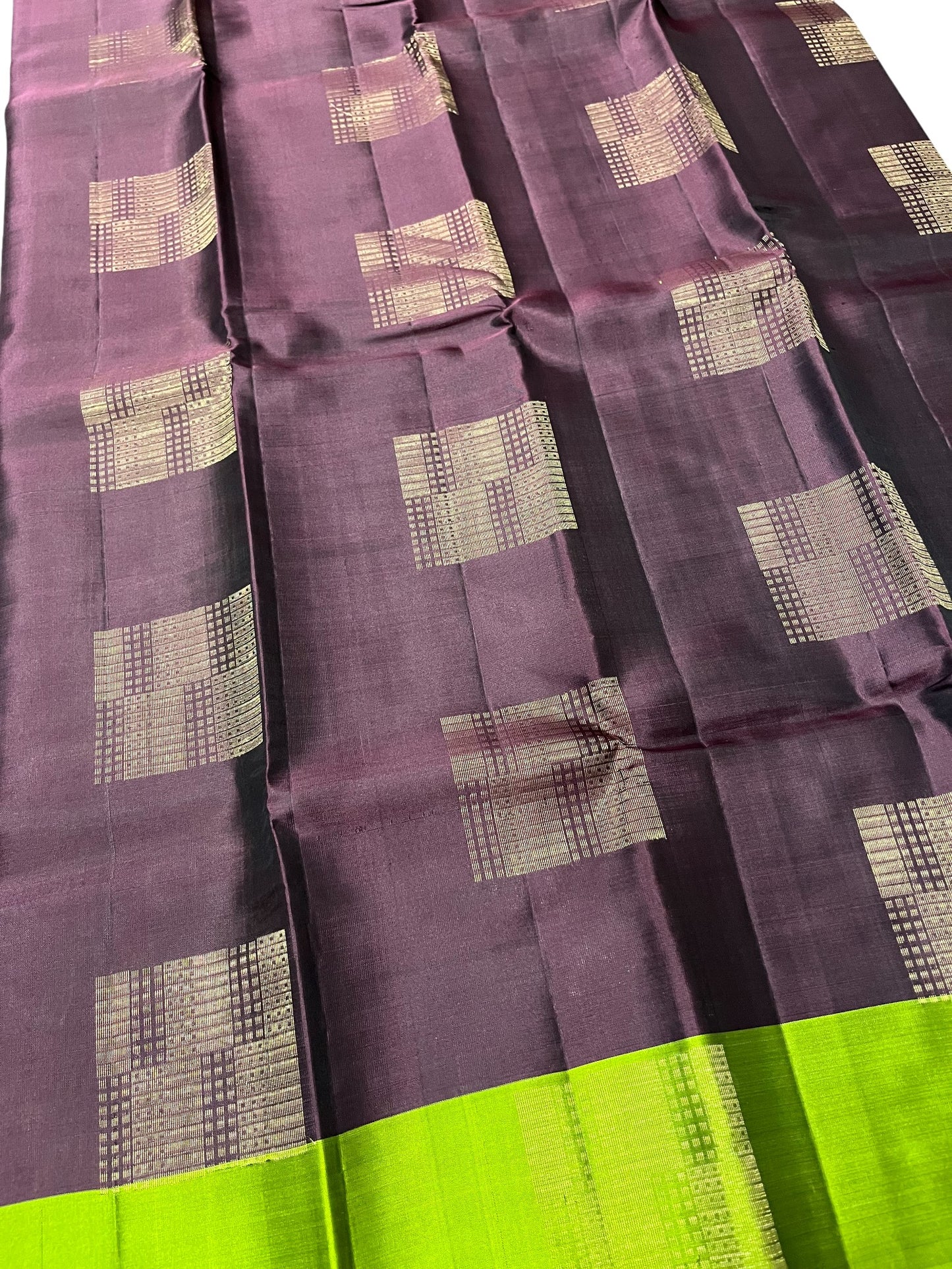 Southloom Pure Handloom Kanchipuram Silk Saree with Butta Work (Purple & Green)