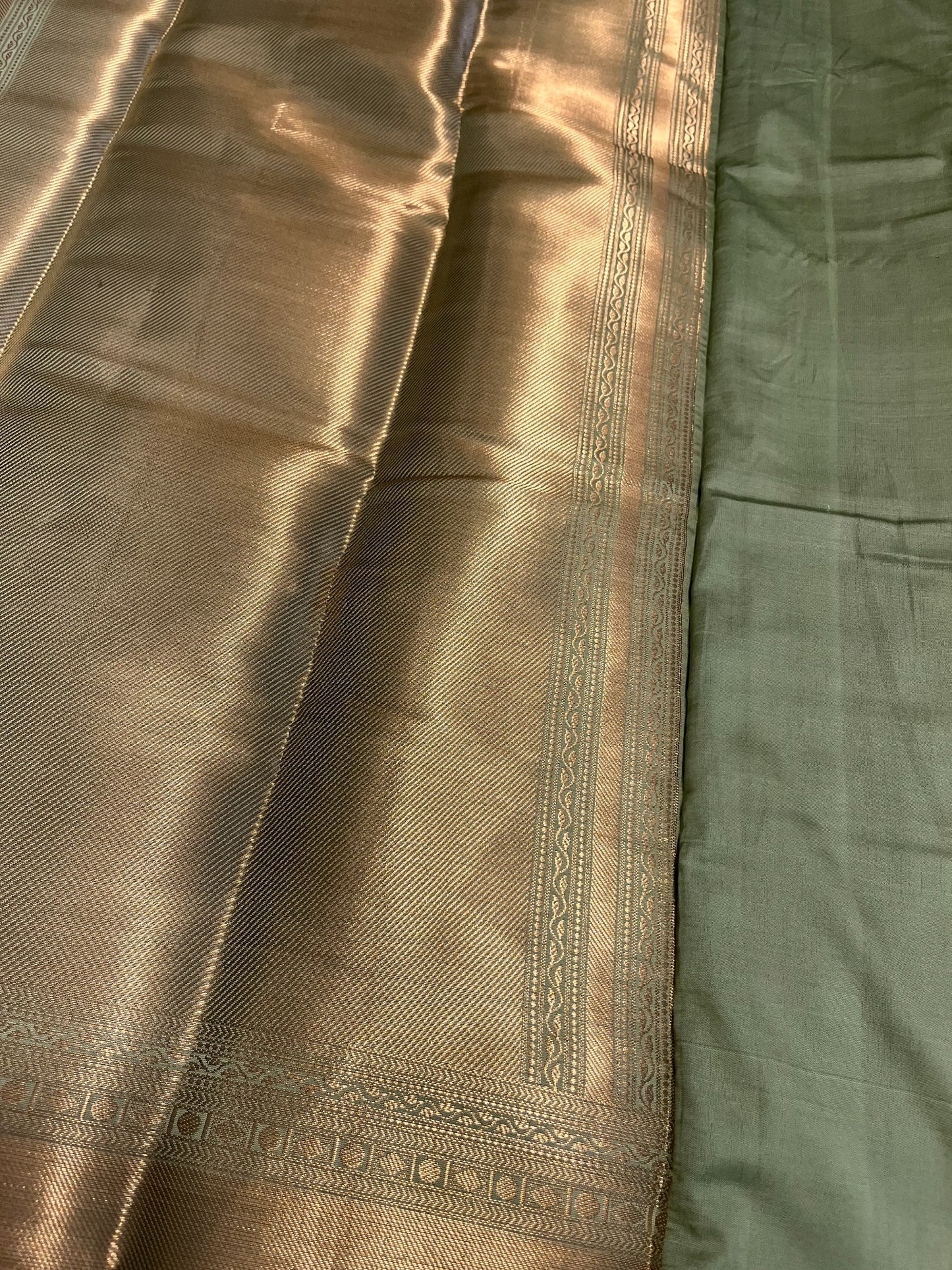 Southloom Premium Semi Silk Zari Work Brocade Saree in Bridal Green with Matching Pallu