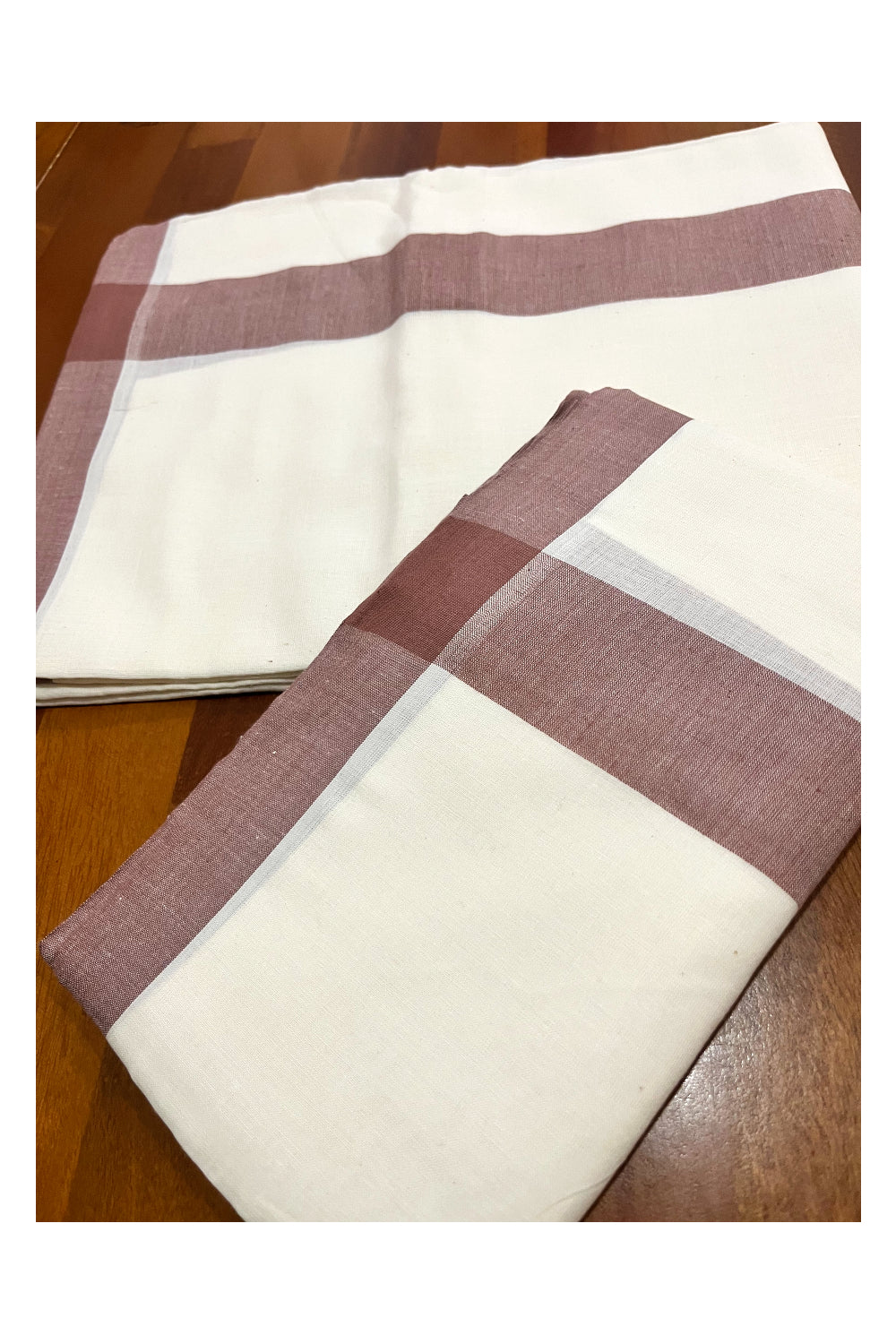 Kerala Mulloth Cotton Single Mundum Neriyathum with Brown Border 2.80 Mtrs (Extra Soft Cotton)