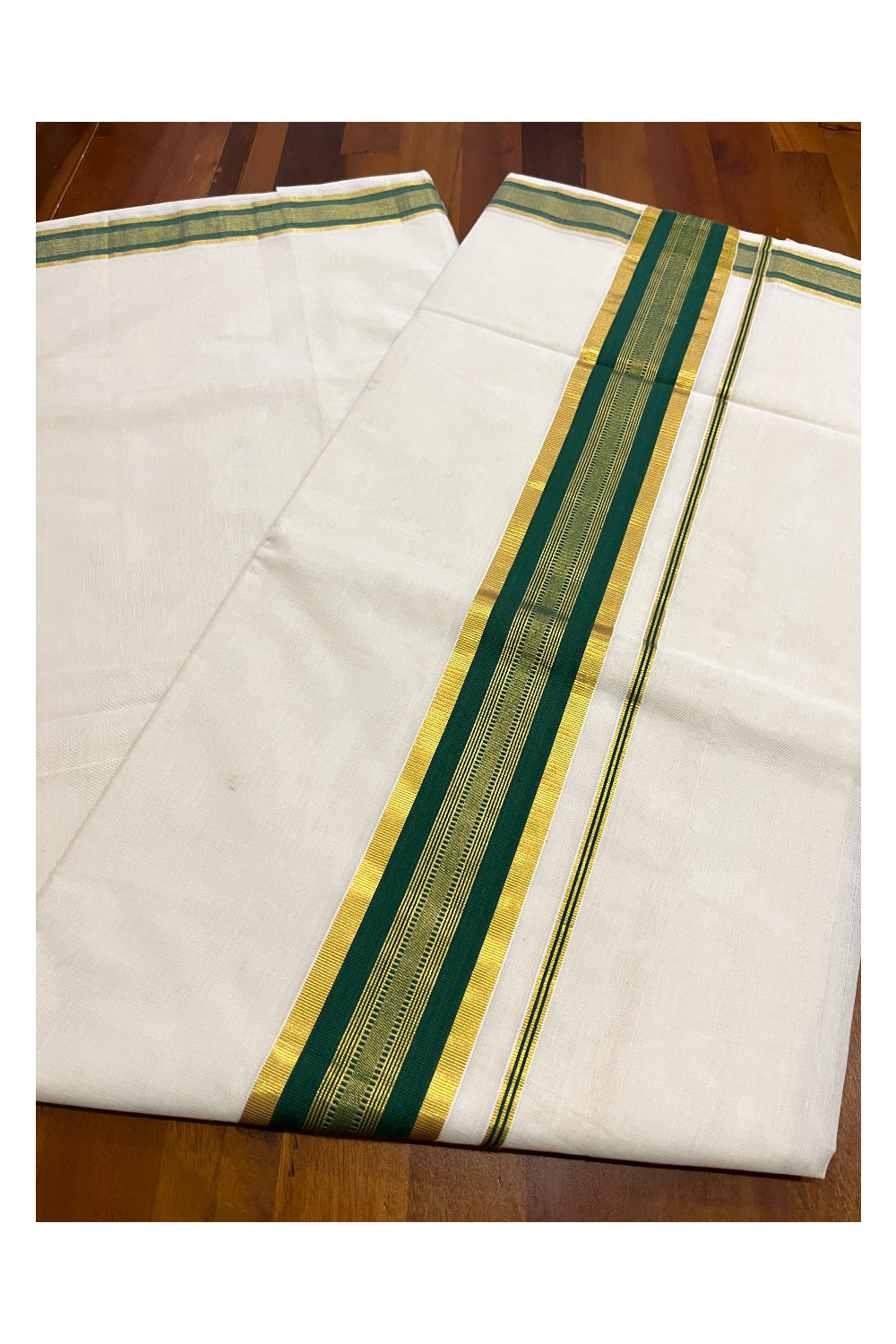 Southloom™ Premium Handloom Kerala Saree with Green and Kasavu Border