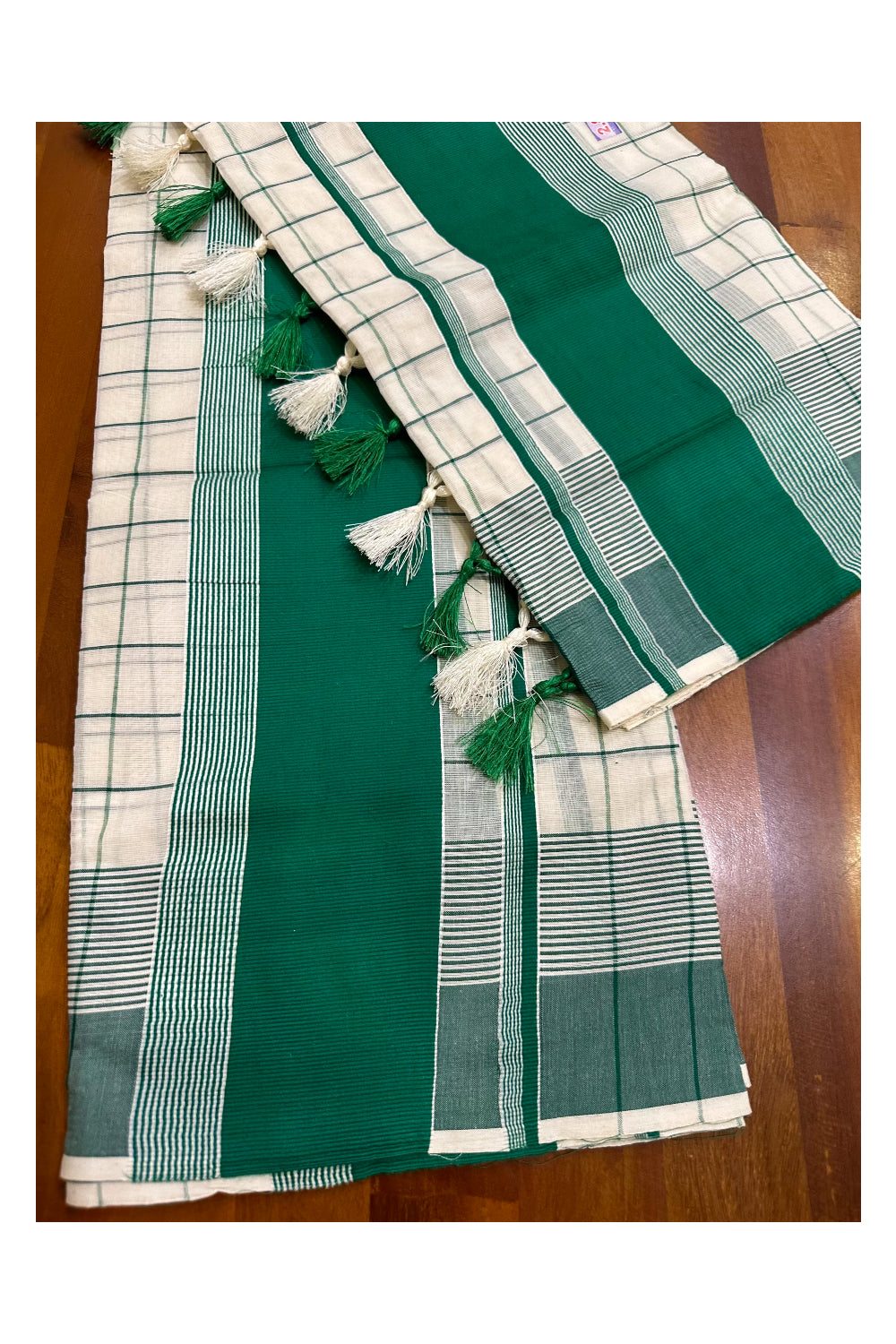 Pure Cotton Kerala Single Set Mundu (Mundum Neriyathum) with Green Check Designs on Body 2.80 Mtrs