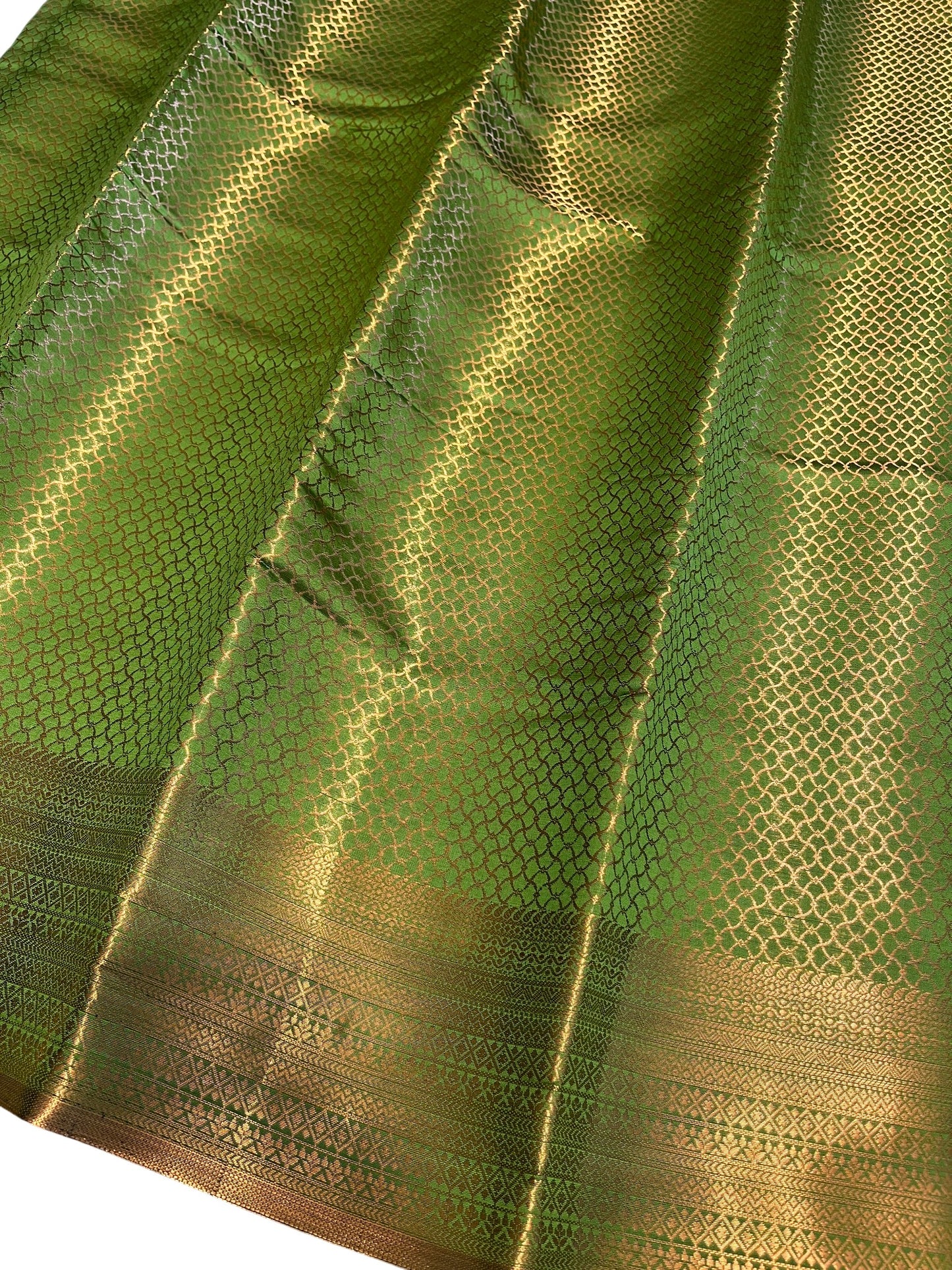 Southloom Brocade Silk Bridal Saree WIth Woven Borders And Blouse Piece