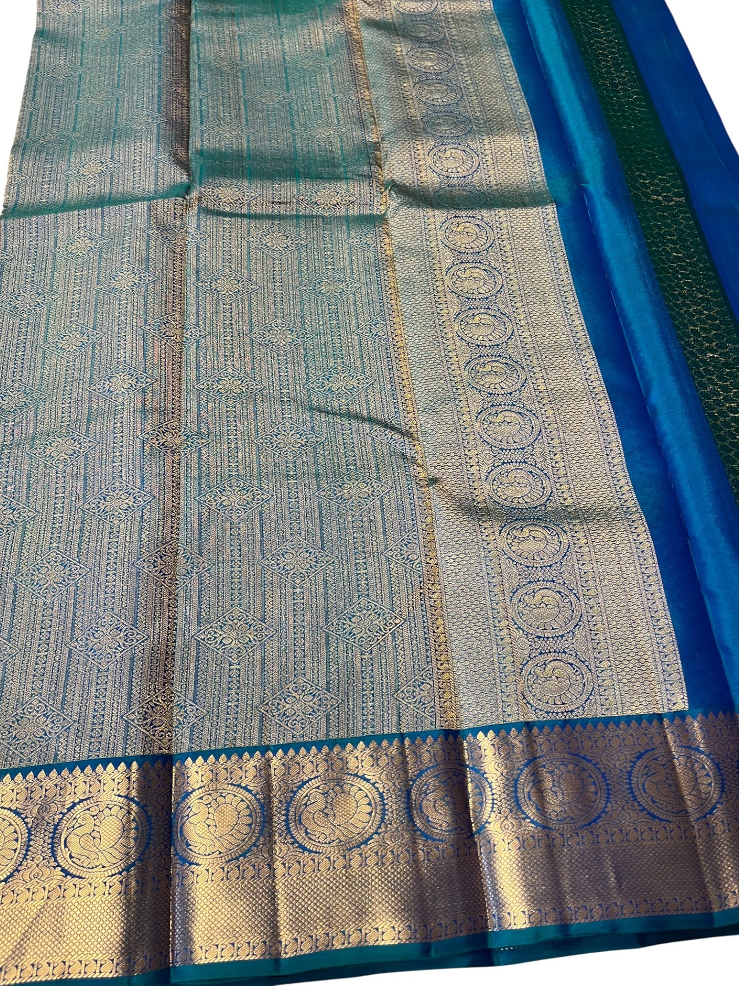 Southloom Pure Handloom Bridal Kanchipuram Silk Saree with Korvai Work (Blue)