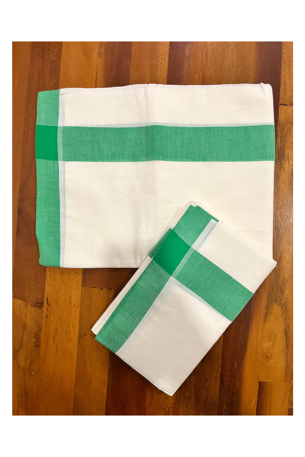 Kerala Mulloth Cotton Single Mundum Neriyathum with Green Border 2.80 Mtrs (Extra Soft Cotton)