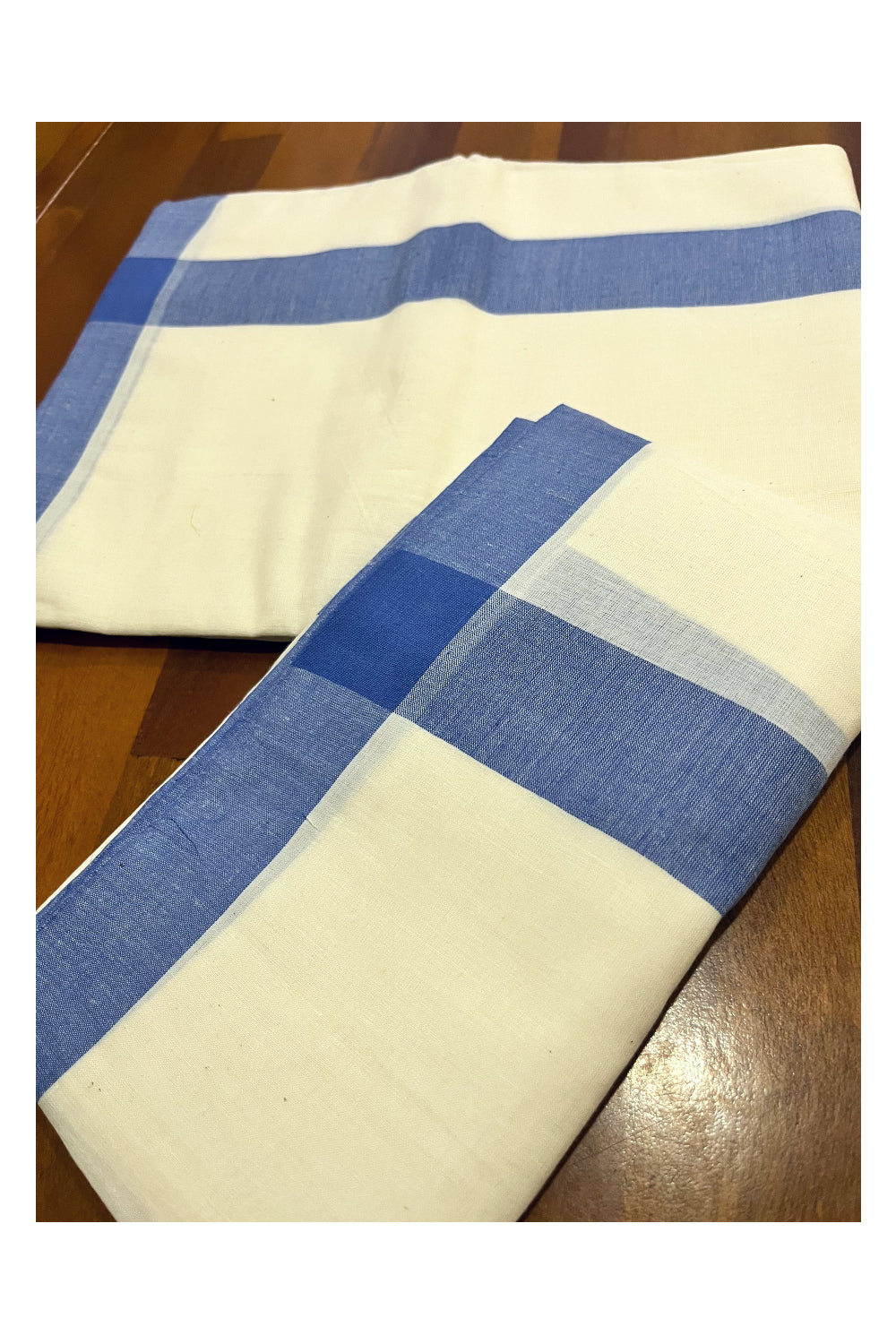 Kerala Mulloth Cotton Single Mundum Neriyathum with Blue Border 2.80 Mtrs (Extra Soft Cotton)