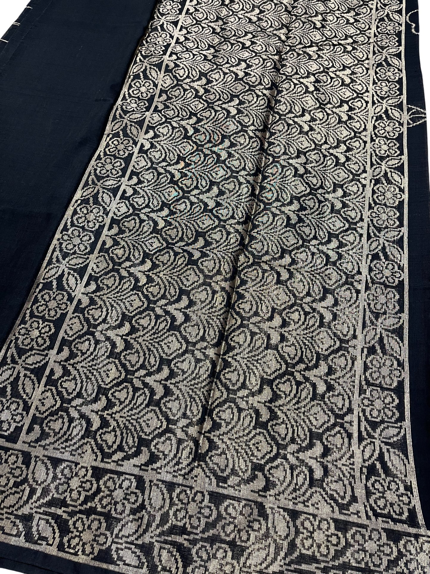 Southloom Kerala Cotton Saree with Floral Woven Works Across Body in Black