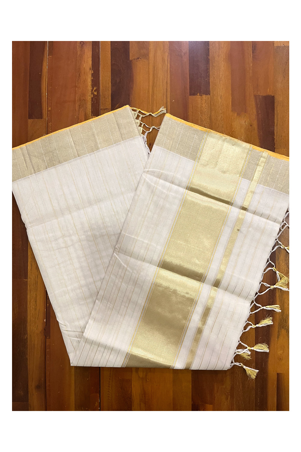 Southloom™ Premium Balaramapuram Handloom Cotton Saree with Silver and Golden Lines Designs Across Body