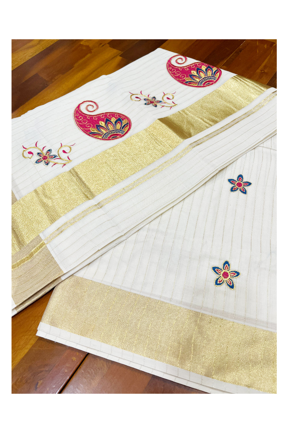 Southloom Kerala Cotton Kasavu Lines Saree with Paisley Embroidery Works on Body