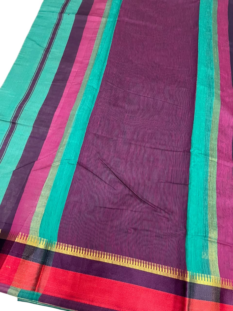 Southloom Maheshwari Cotton Saree With Temple Design on the Body and Borders In Magenta And Voilet SL471