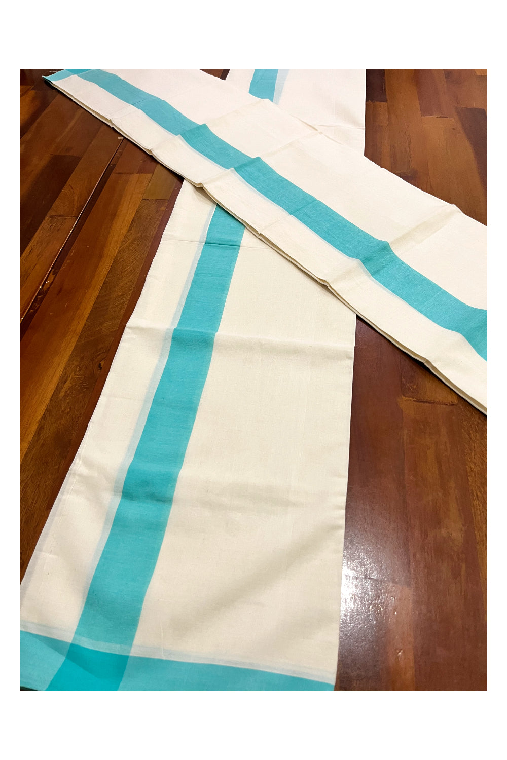 Kerala Mulloth Cotton Single Mundum Neriyathum with Turquoise Border 2.80 Mtrs (Extra Soft Cotton)