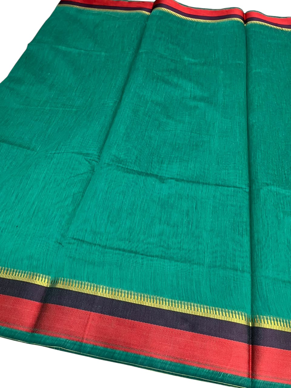 Southloom Maheshwari Cotton Saree With Temple Design on the Body and Borders In Magenta And Voilet SL471