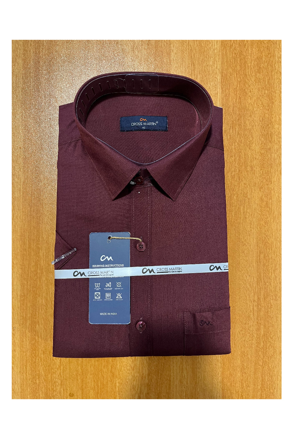 Pure Cotton Maroon Solid Shirt (42 HS)