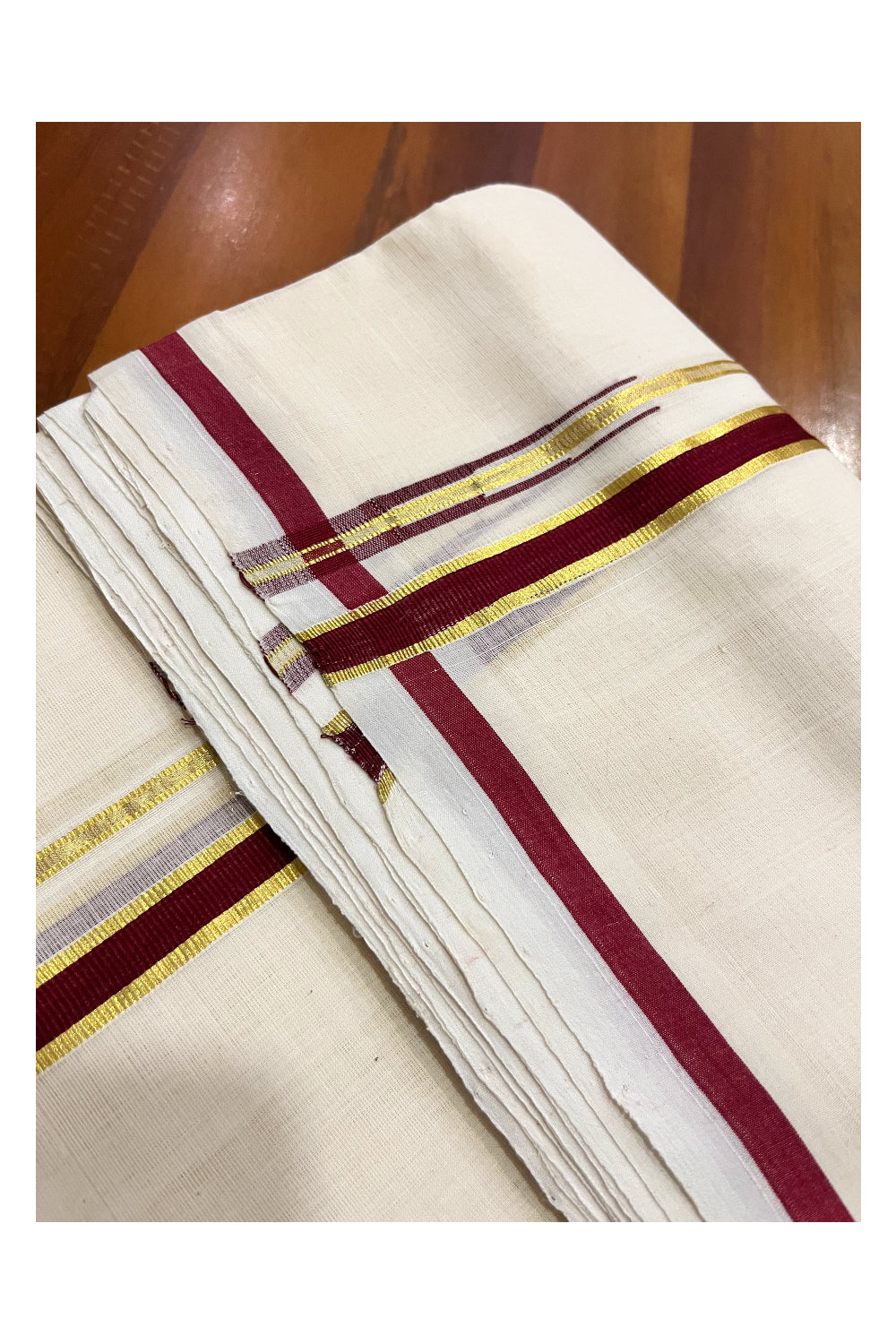 Southloom Premium Balaramapuram Unakkupaavu Handloom Mundu with Maroon Puliyilakkara Kasavu Border (South Indian Kerala Dhoti)