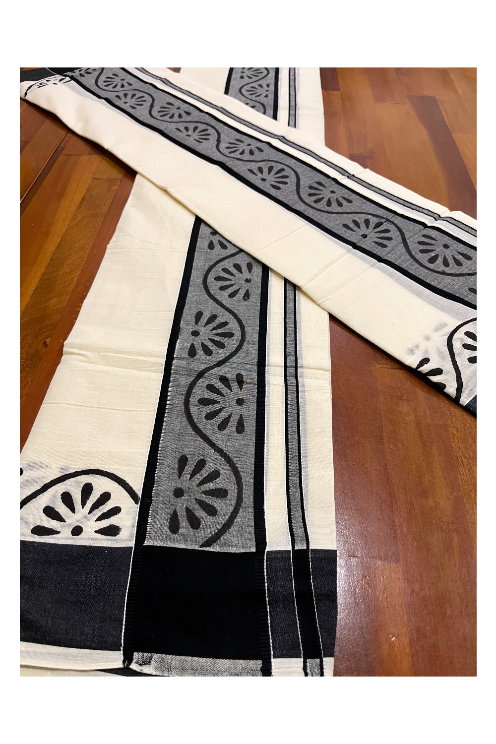 Pure Cotton Kerala Single Set Mundu (Mundum Neriyathum) with Black Block Printed Border