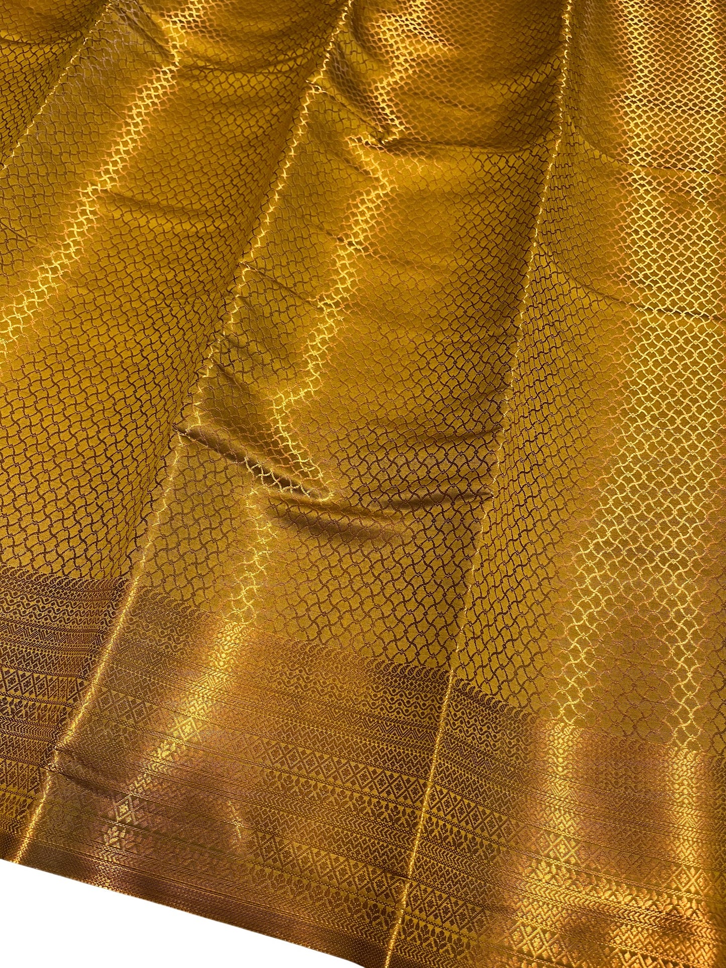 Southloom Brocade Silk Bridal Saree WIth Woven Borders And Blouse Piece