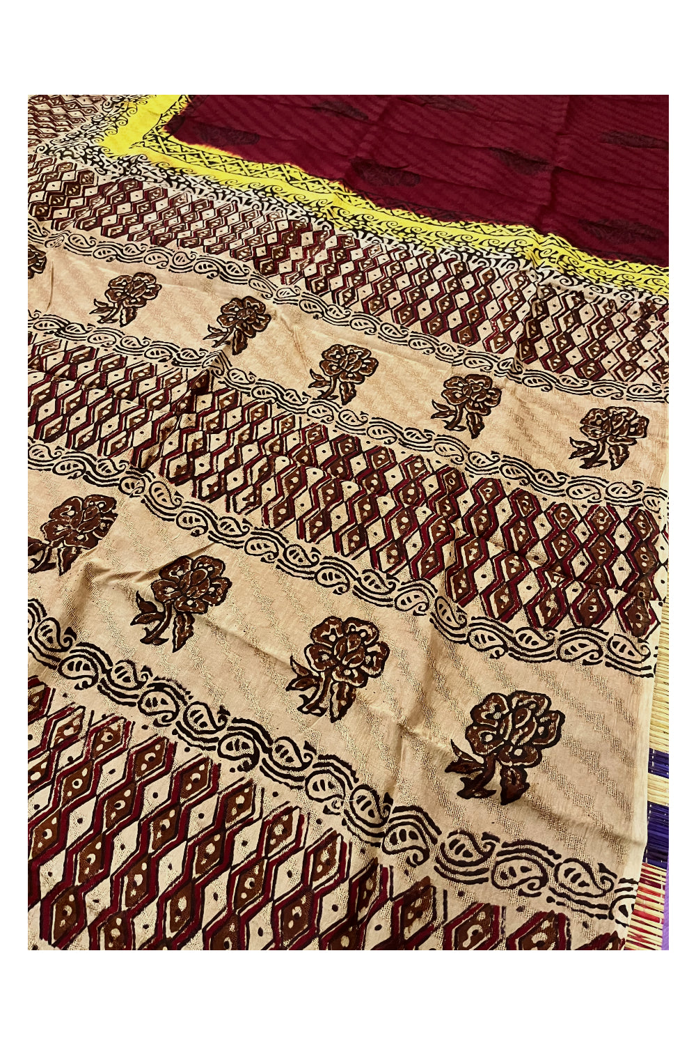 Southloom Maroon Crepe Fabric Saree with Brown Printed Blouse Piece