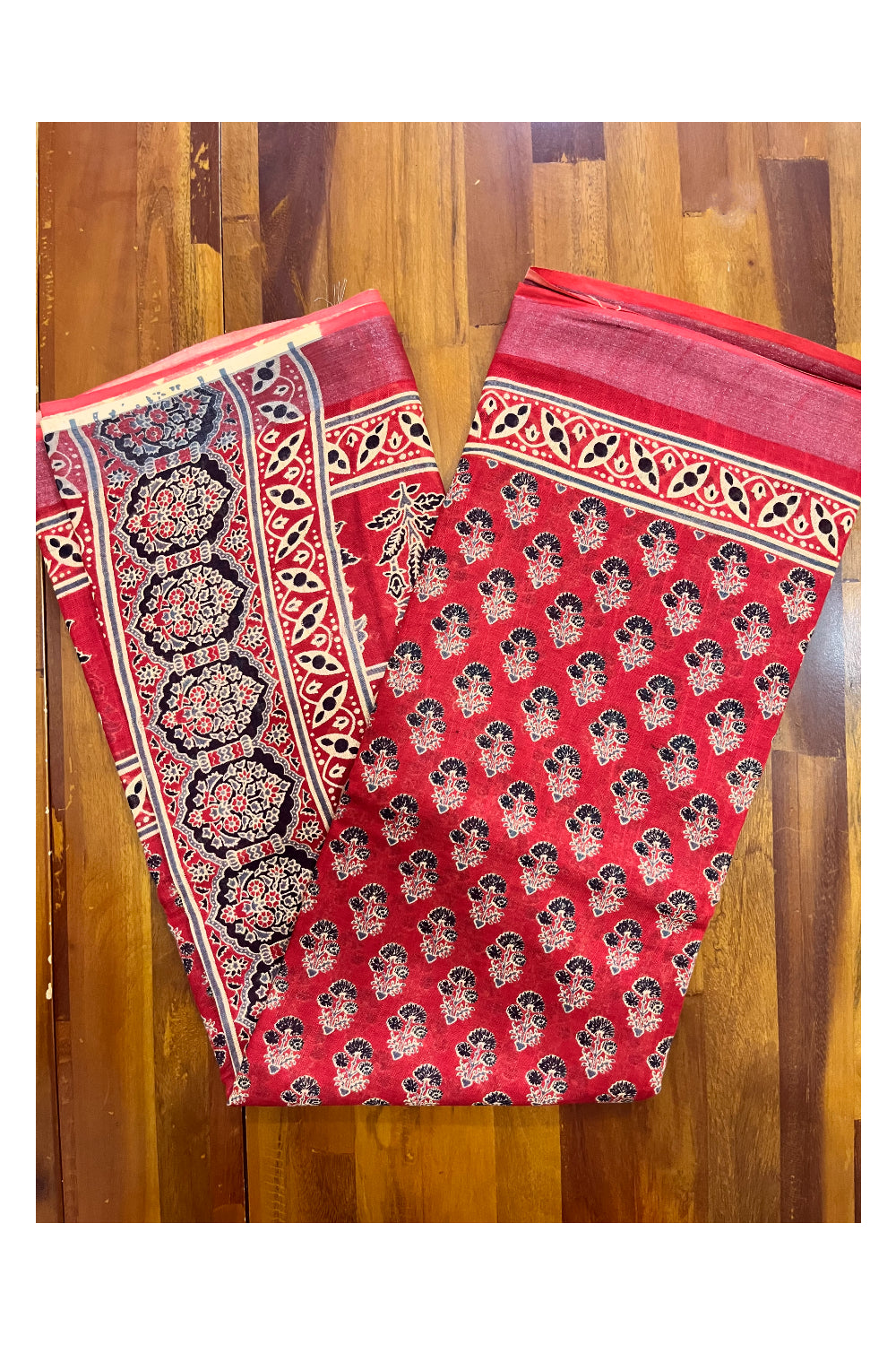 Southloom Linen Red Designer Saree with Floral Prints on Body